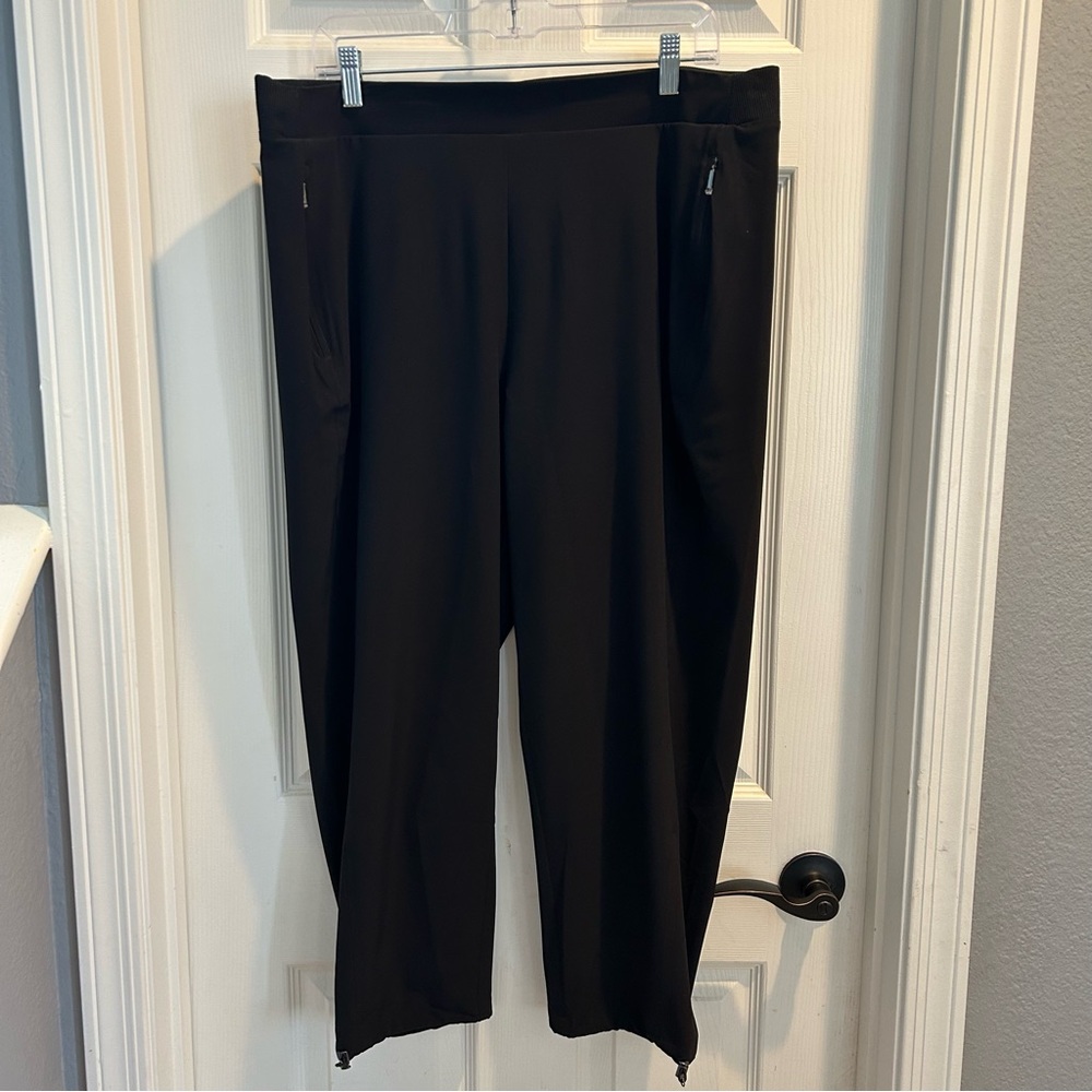 Chico’s Pull On Cropped Pants, Size 2.5